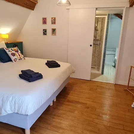 Guest house La Mare Aux Etoiles La Douze